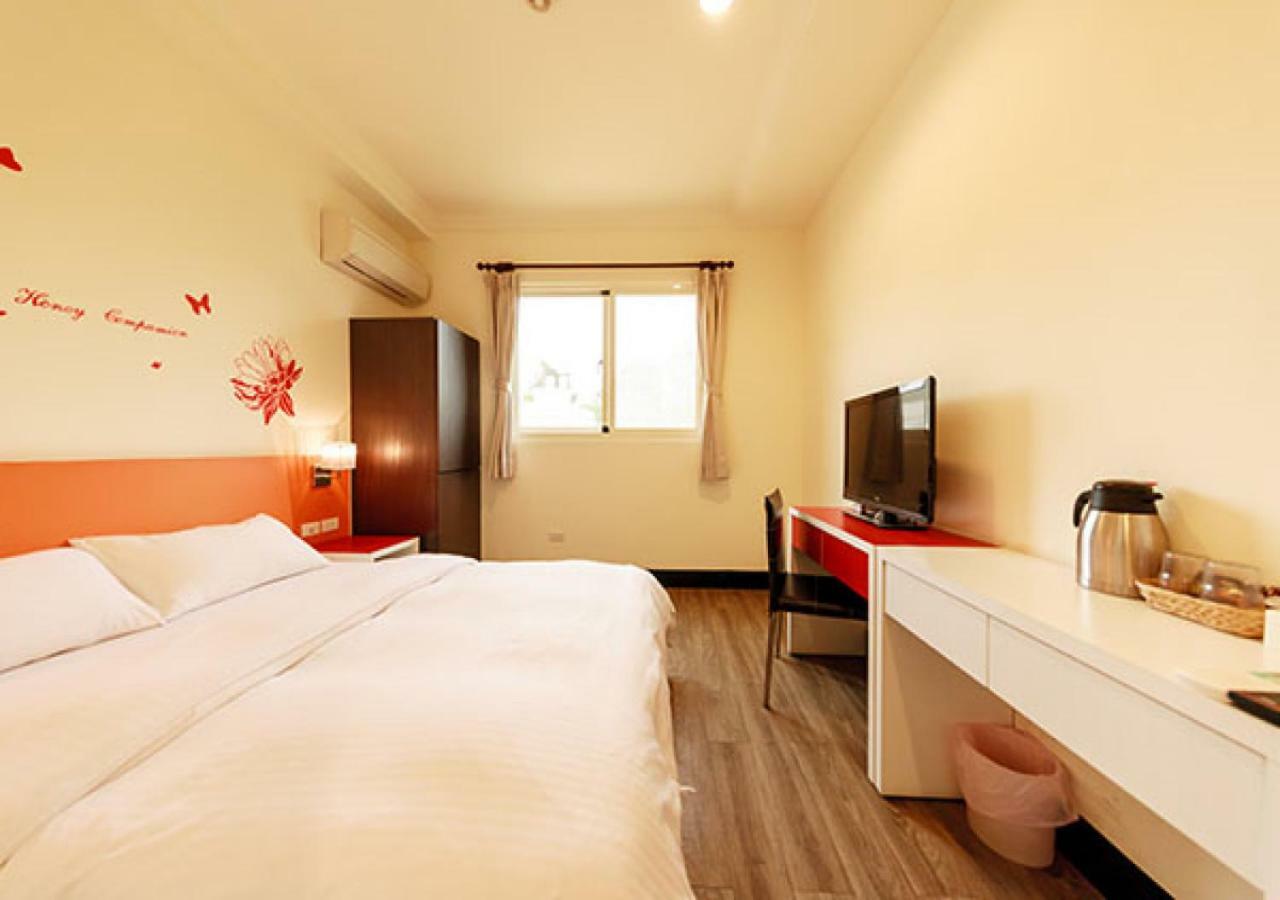 Backpacker B&B Jinning Bagian luar foto